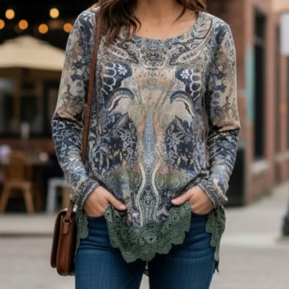 ONE WORLD Women's Size Medium Multicolor Patterned Tunic with Green Lace Hem - Picture 12 of 12